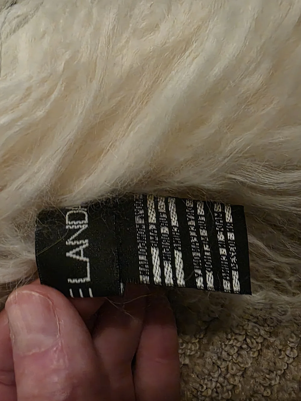 Pendleton Cream and Black Tag Detail, Shows Authenticity